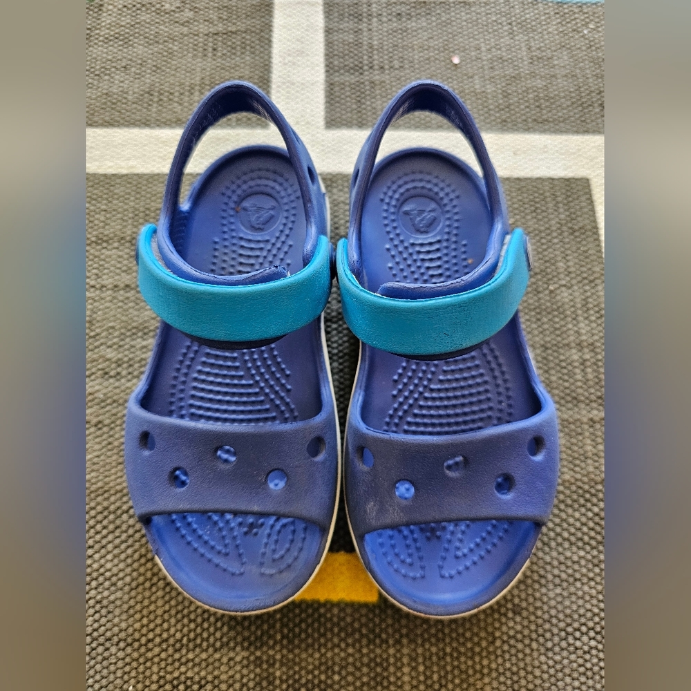 Crocks girls sandals, size 9